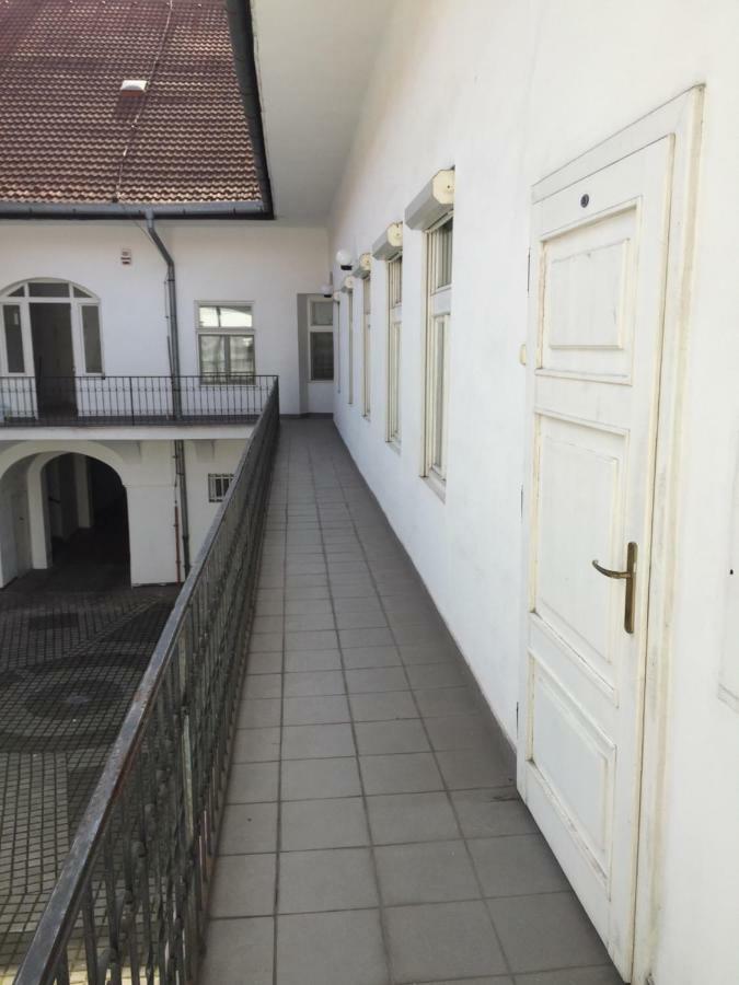 Duomo Rustical Apartment โกชิเซ ภายนอก รูปภาพ