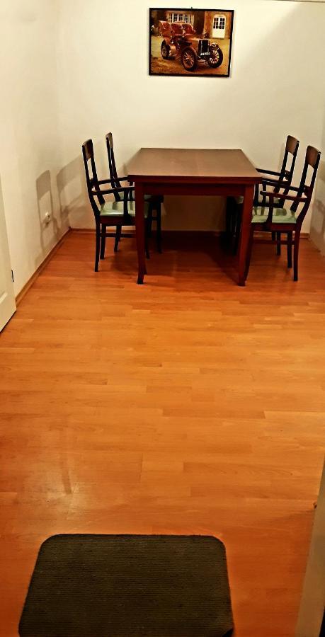Duomo Rustical Apartment โกชิเซ ภายนอก รูปภาพ